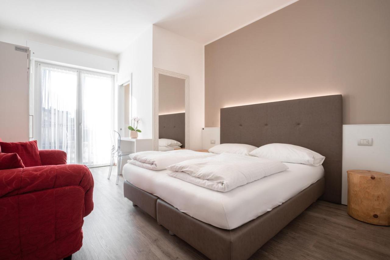 Hotel Rolly Riva del Garda Dış mekan fotoğraf