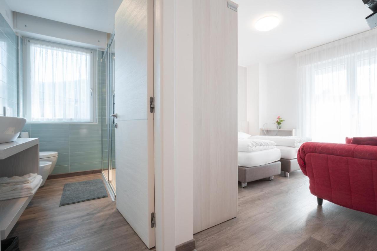 Hotel Rolly Riva del Garda Dış mekan fotoğraf