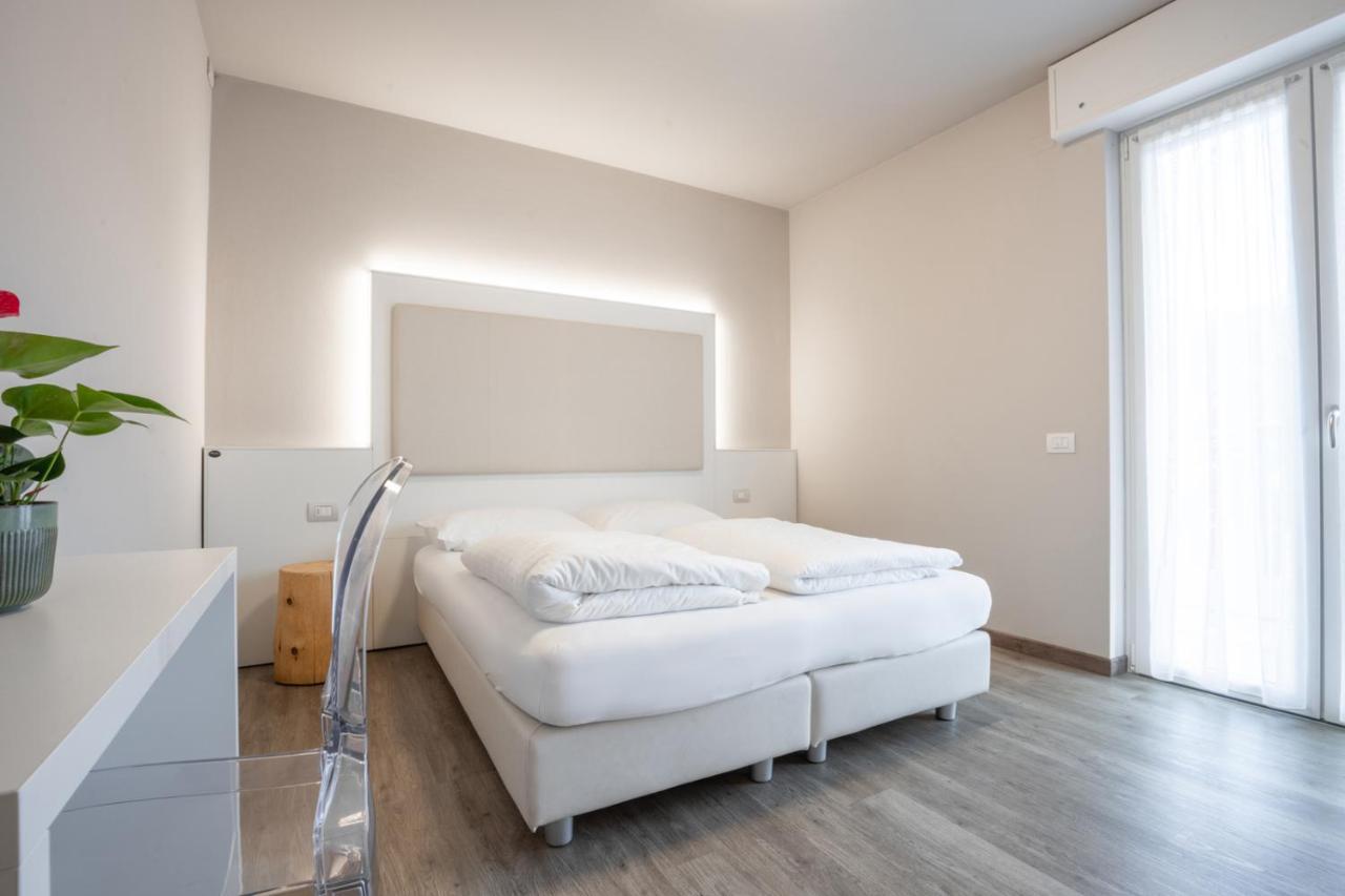 Hotel Rolly Riva del Garda Dış mekan fotoğraf