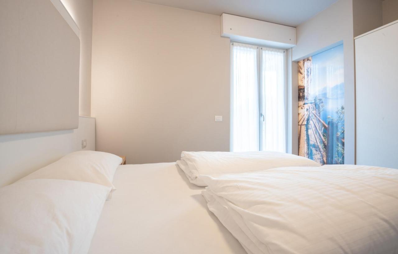 Hotel Rolly Riva del Garda Dış mekan fotoğraf