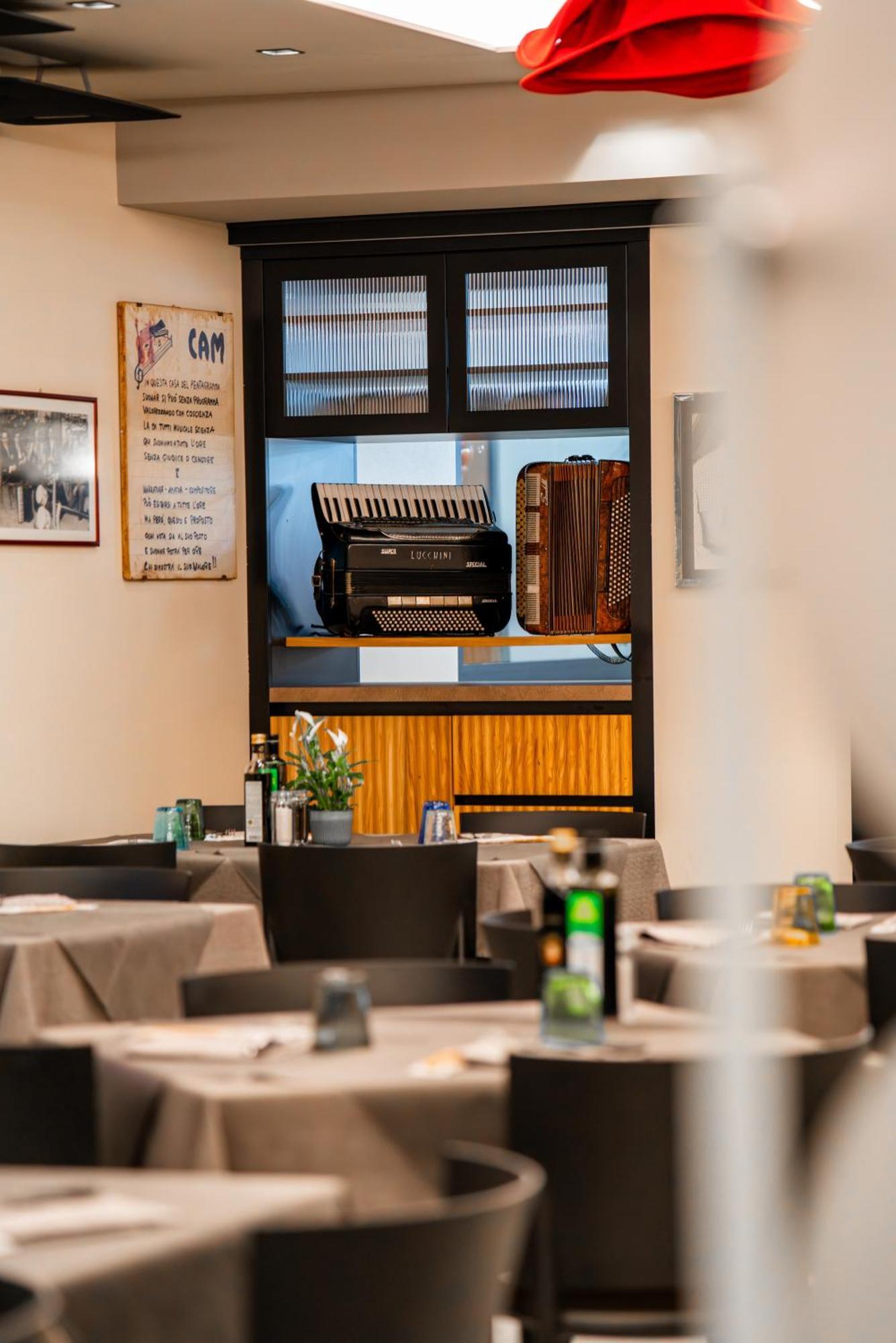 Hotel Rolly Riva del Garda Dış mekan fotoğraf